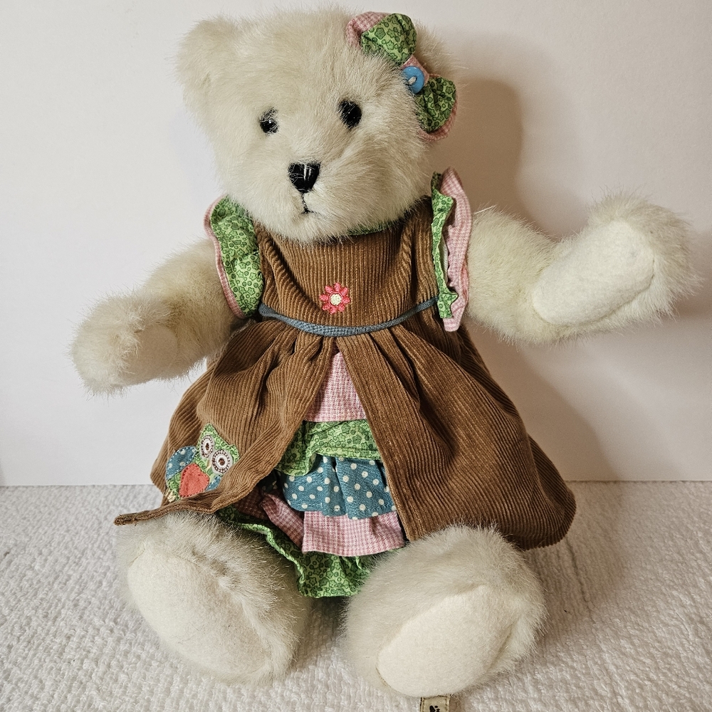 Plush 2010 Collectible Bear Charlotte McHootin Style 4021472 Retired